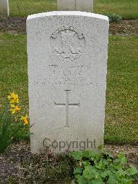 Reichswald Forest War Cemetery - Clark, John